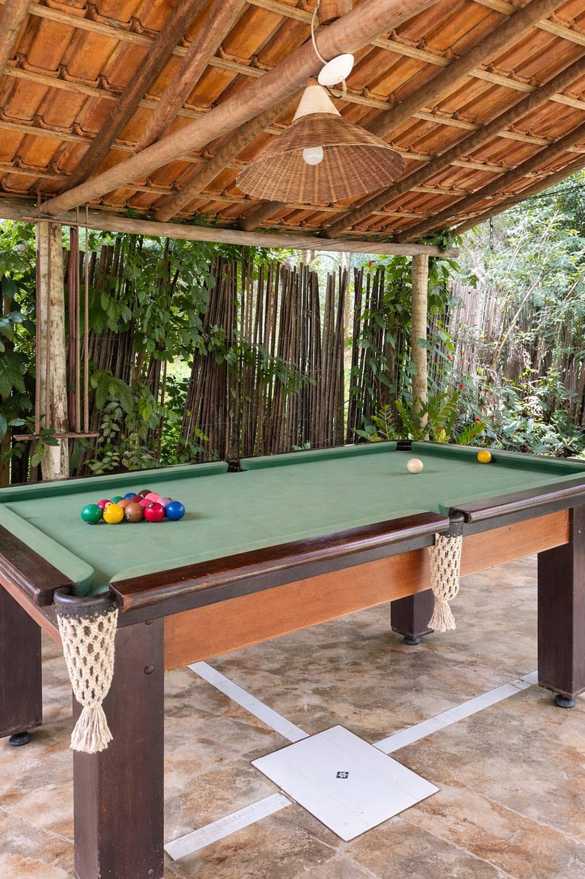 Espaço de lazer com mesa de sinuca